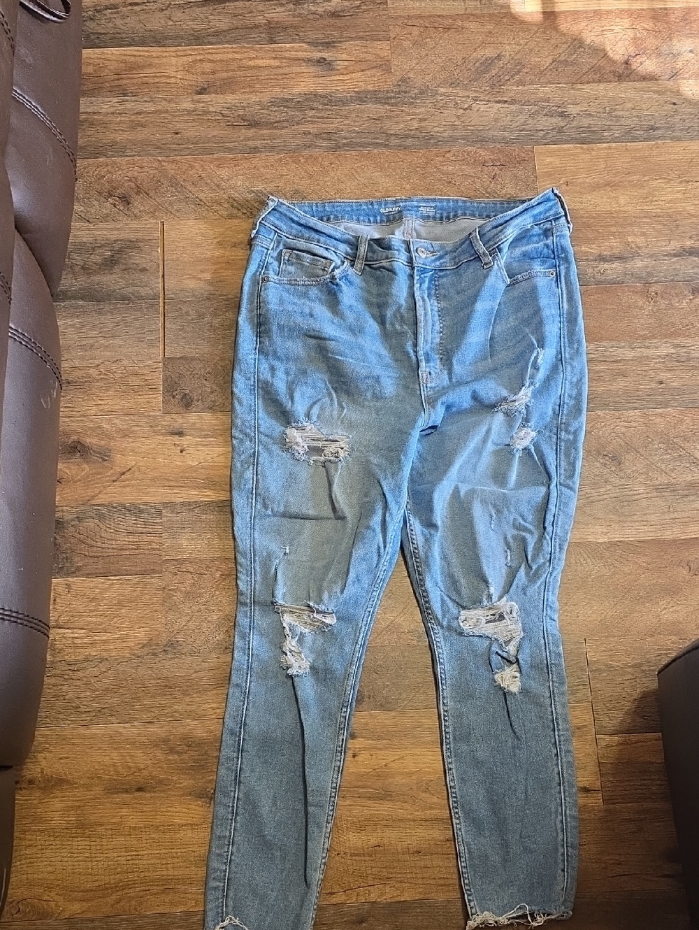 Old Navy Light Blue Distressed Women's Jeans